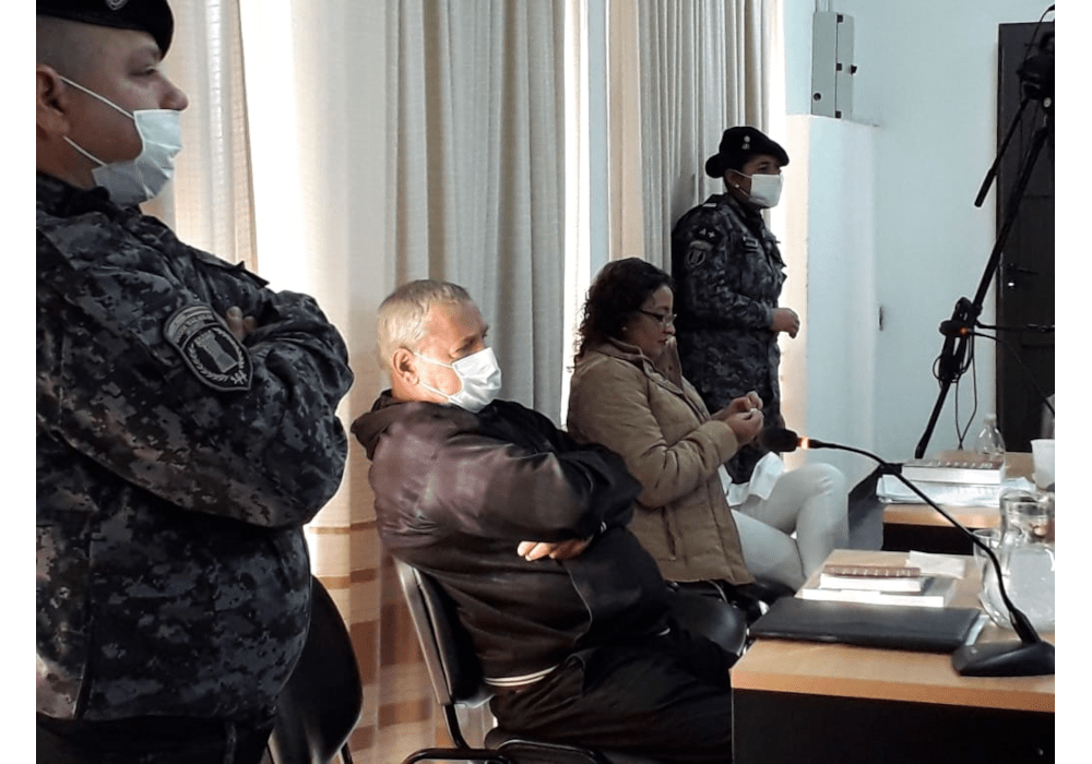 Una hijastra y una hija lo acusaron de violación, juró venganza y su ex planificó su asesinato