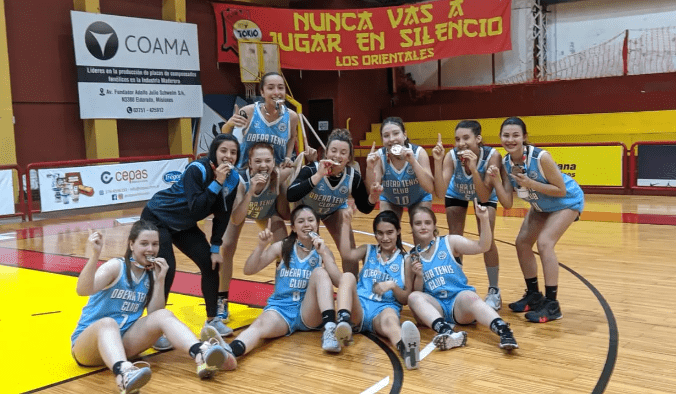 Las chicas U17 de OTC se consagraron campeonas invictas y clasificaron a los Juegos Nacionales Evita