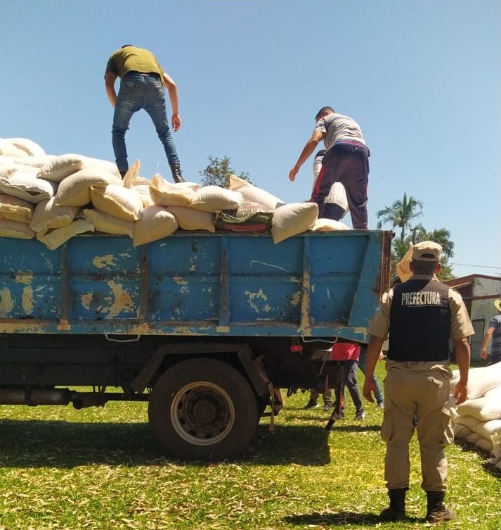 Prefectura detuvo a varios integrantes de una familia de Panambí que se dedicaba al contrabando de maíz al Brasil