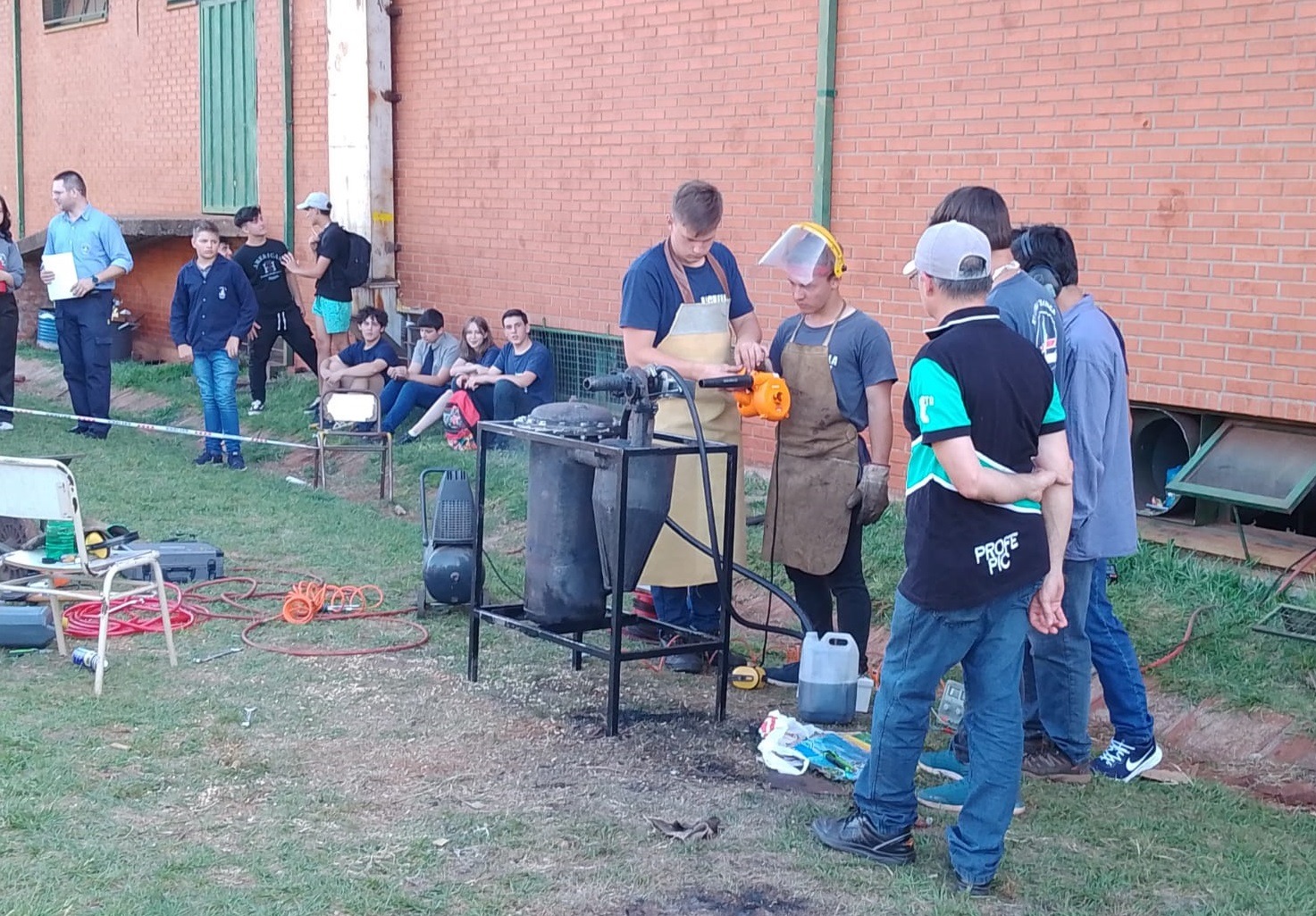 Exitosa Expotécnica de la Epet N° 3 de Oberá: teoría y práctica a favor de la inventiva de los alumnos