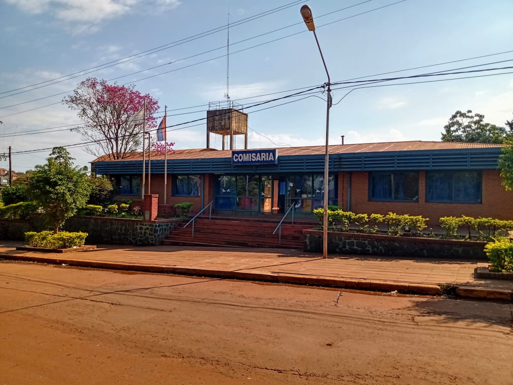 Investigan la muerte de un detenido en la comisaría de Aristóbulo del Valle y en otro hecho un policía se disparó un escopetazo en el pie  