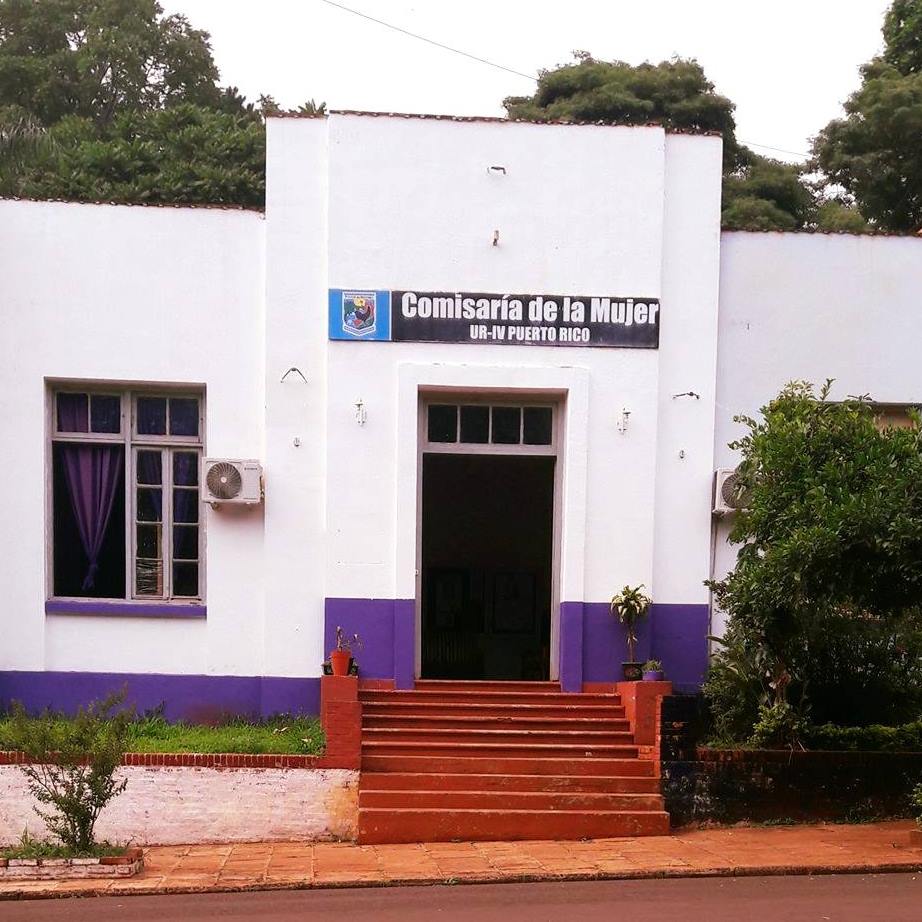 Un hombre irrumpió en la Comisaría de la Mujer de Puerto Rico, acuchilló a una policía y fue capturado en Oberá