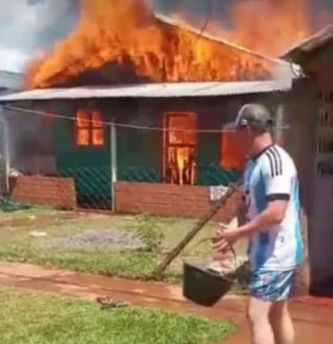 Colecta solidaria para una familia de Colonia Aurora que perdió todo en un incendio