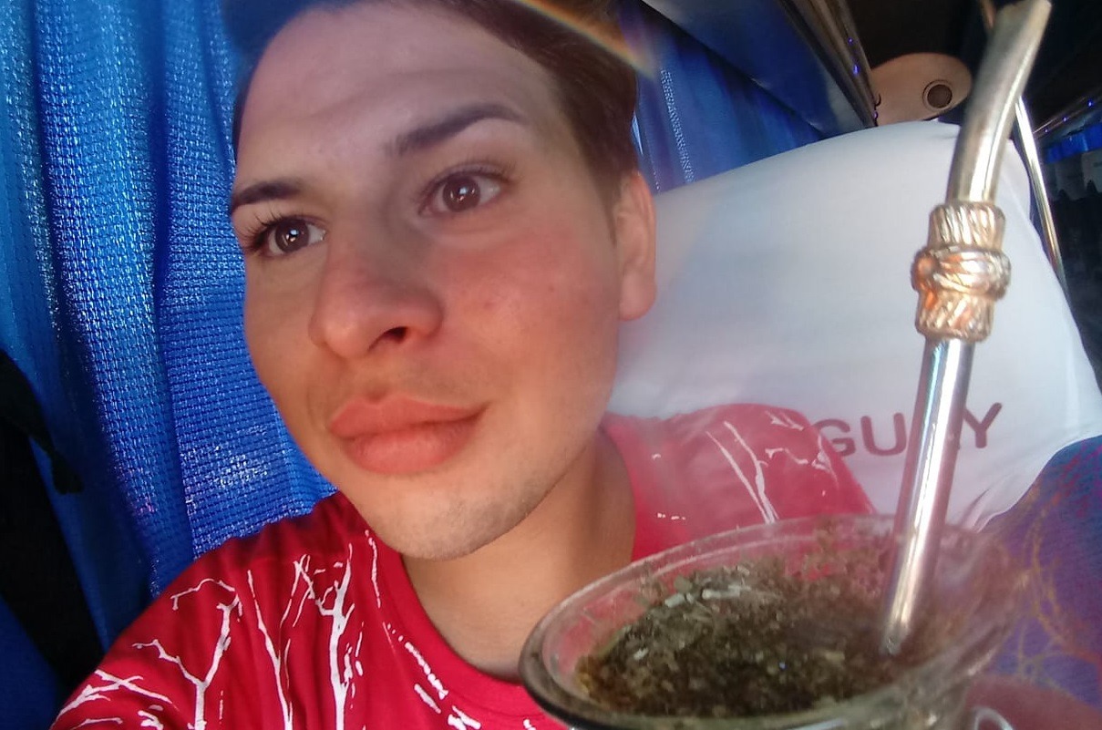 Asesinaron de 42 puñaladas a un joven y sospechan de un crimen de odio por su condición sexual