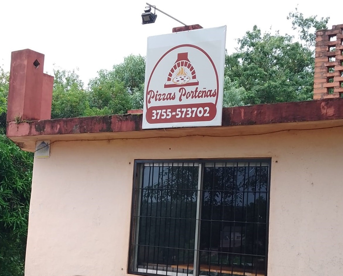 «En la pizzería con todos enharinados»: las repugnantes referencias de Rolo Angelotti sobre abuso de menores en su pizzería de Oberá