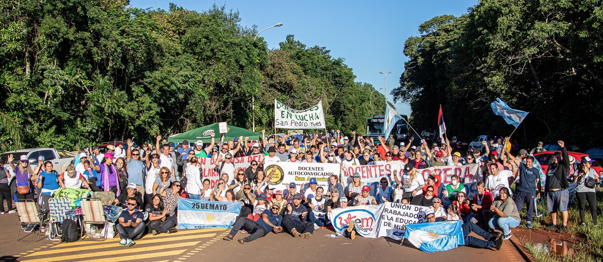 El gobierno ofreció 100 pesos de aumento al básico y los docentes definen si van al paro