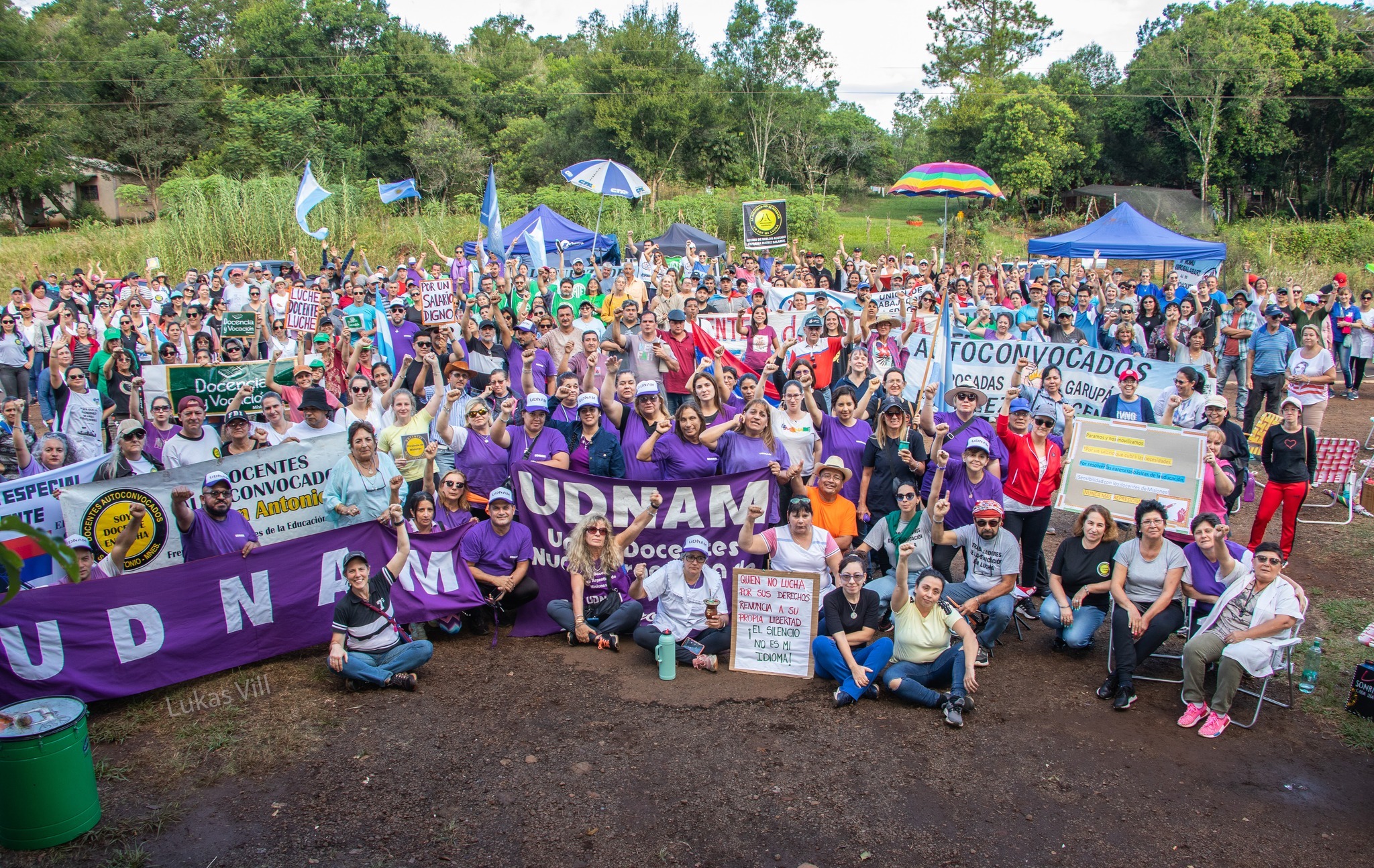 Docentes y judiciales marcharán esta tarde por el centro de Oberá en reclamo de mejoras salariales