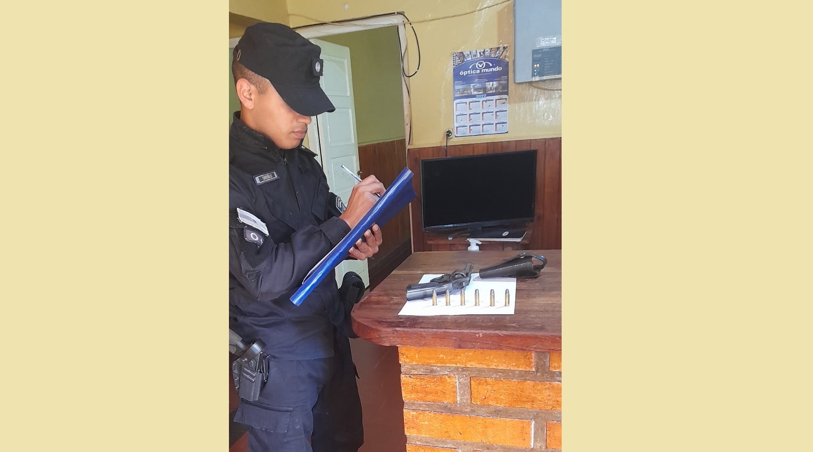 Ataque de furia en Guaraní: un jubilado amenazó con matar a tiros a toda su familia