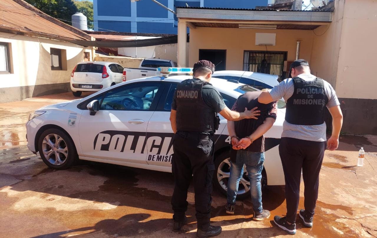 En menos de 20 minutos trató de robar una moto y después asaltó un kiosco a mano armada. Fue detenido