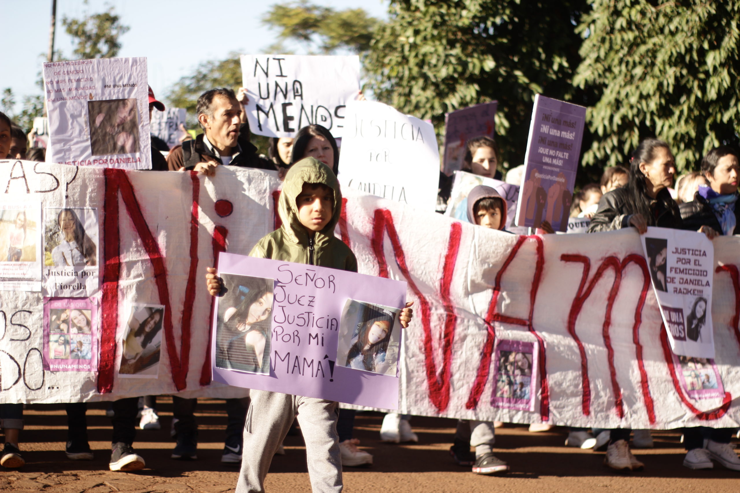 Femicidio de Daniela Radke: multitudinario y conmovedor reclamo por justicia en San Vicente