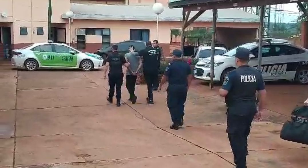 Trasladaron a Santo Tomé al obereño implicado en el brutal homicidio de un profesor