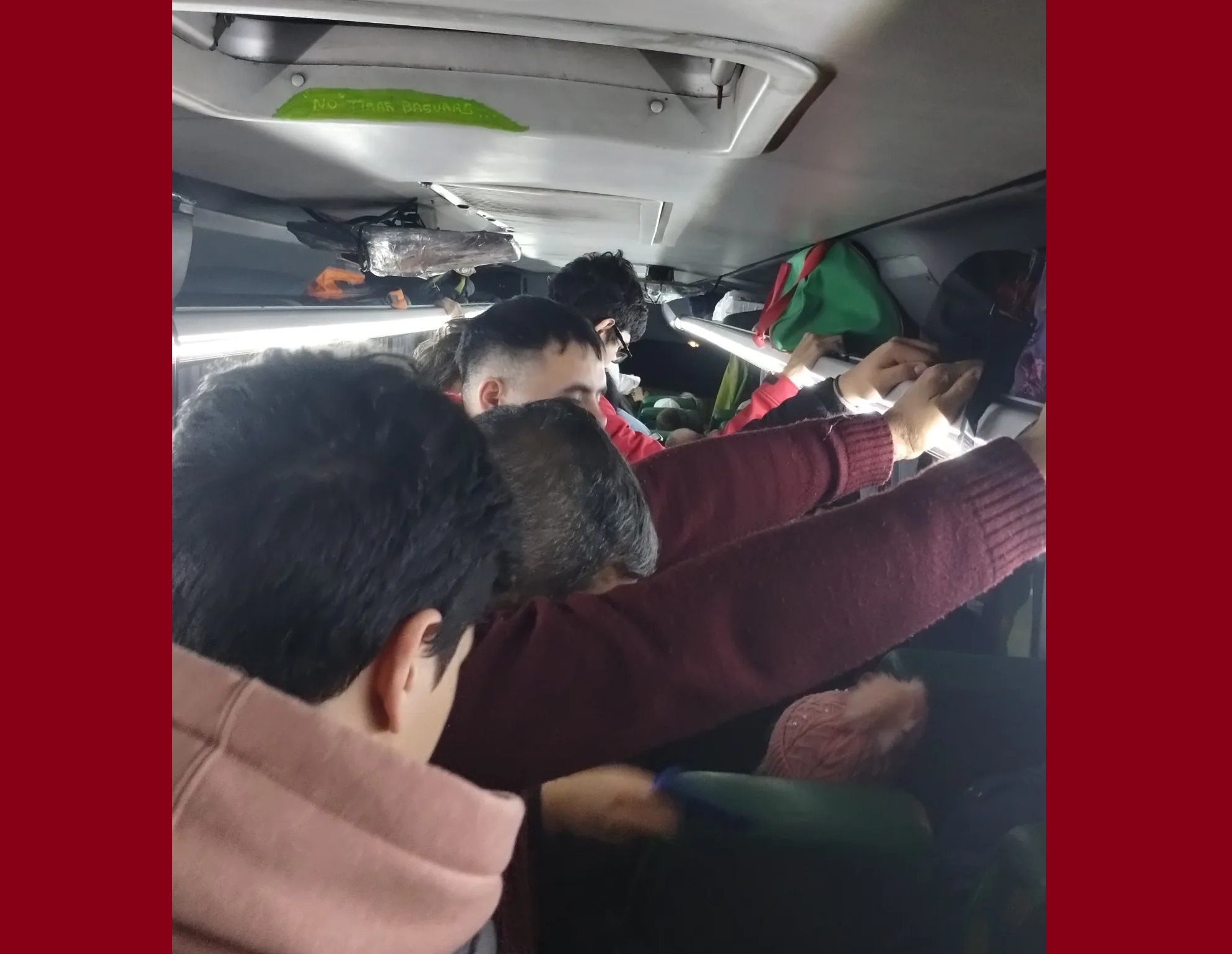 Malestar y reclamos de pasajeros por hacinamiento en los colectivos de la empresa Singer