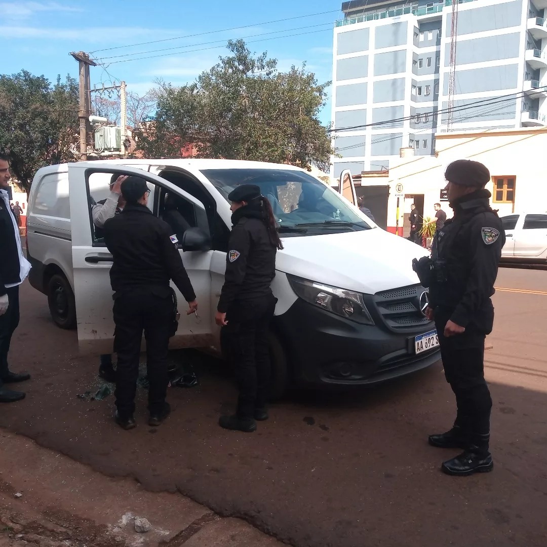 Identificaron como Emilio Mieres al conductor fallecido frente al cuartel de Bomberos   