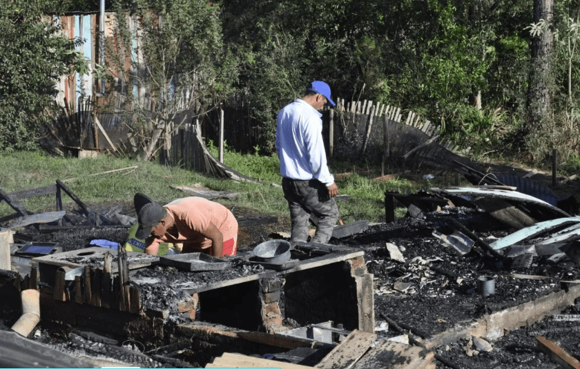 Incendio destruyó una casa y un merendero, necesitan ayuda para seguir asistiendo a los niños