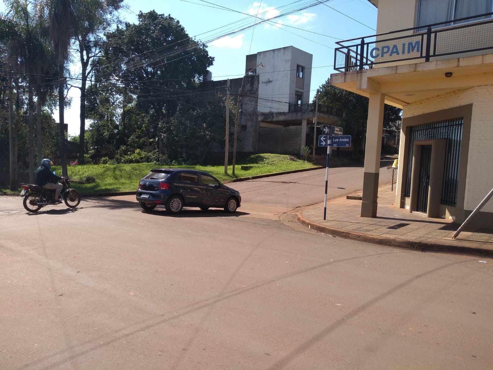 Una joven se defendió y escapó de un intento de abuso cuando volvía del trabajo