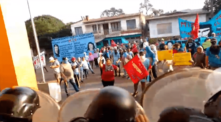 La justicia liberó a tres piqueteros que el intendente de Campo Viera calificó de “terroristas y delincuentes”