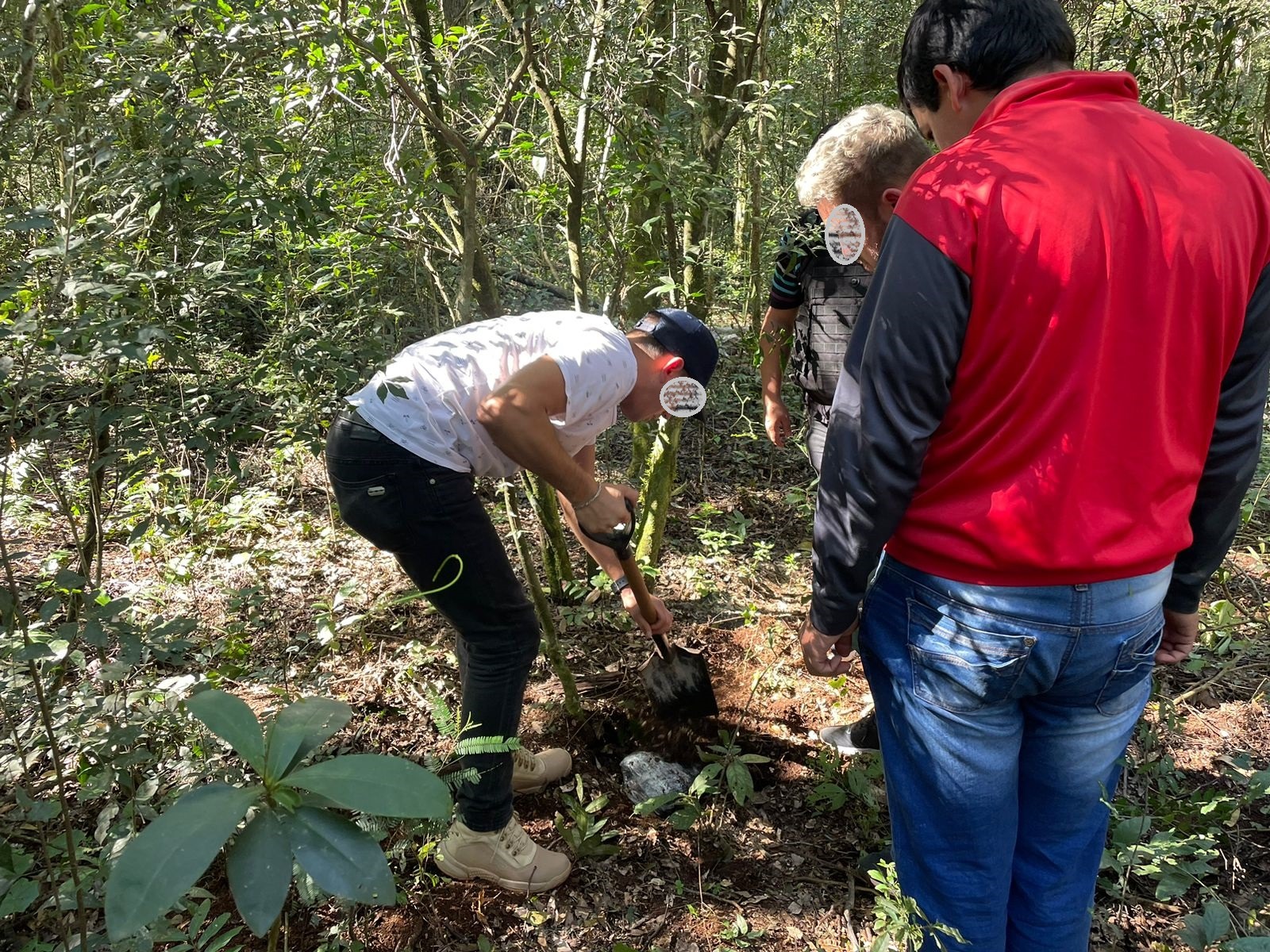 Quiénes son los integrantes de la banda que enterró un millonario botín en un monte de San Martín