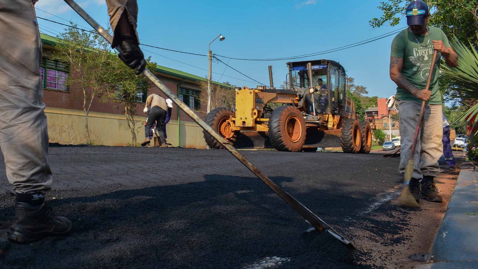 Asfaltado de calle Bárbaro mejora conectividad entre avenidas