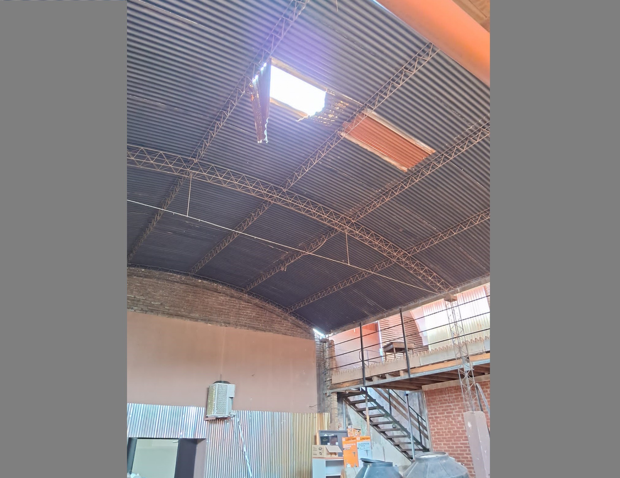 Milagro en Oberá: recibió el alta y volvió a su casa la nena que cayó de un techo de 10 metros