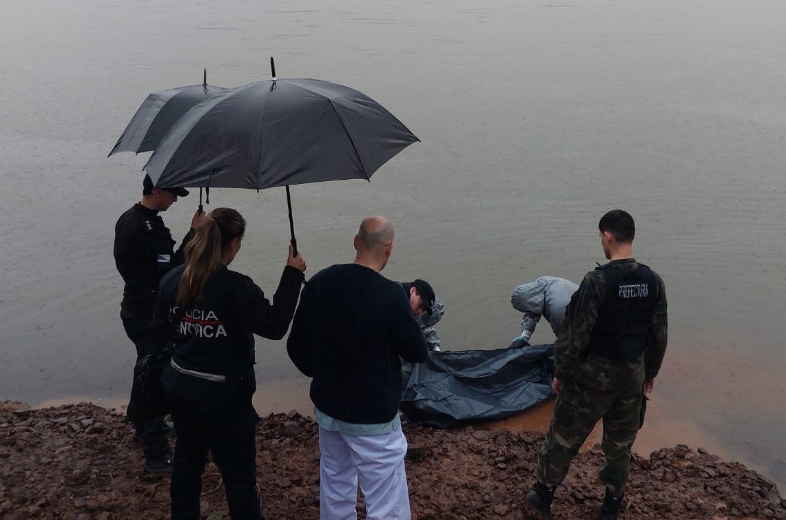 Someterán a autopsia el cadáver del obereño Walter Iván Raiman hallado en el Uruguay