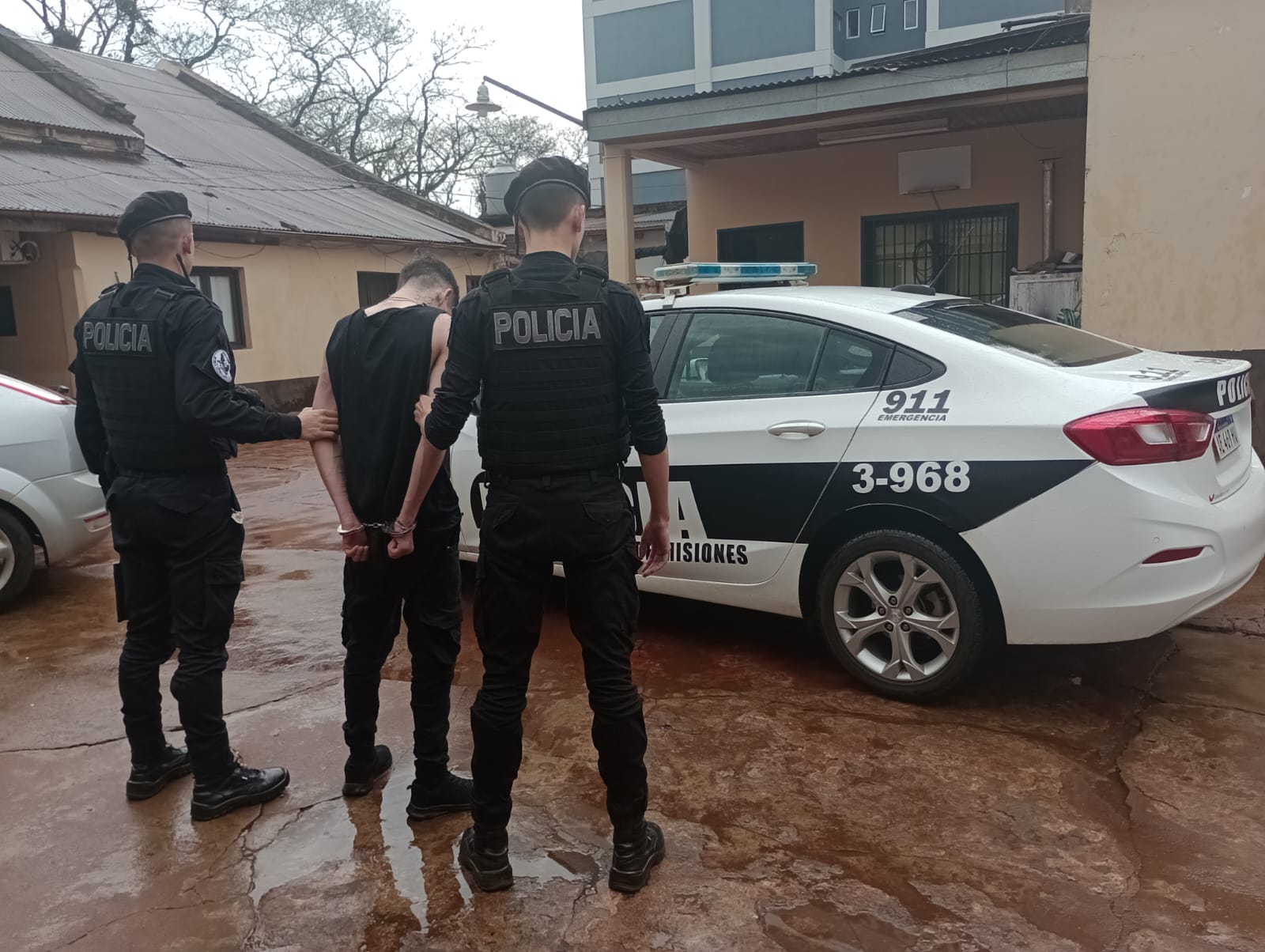 Un policía de franco evitó un robo en el centro de Oberá