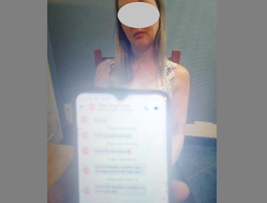 Encerró y torturó a una clienta, le cortó el cabello y difundió fotos por redes sociales