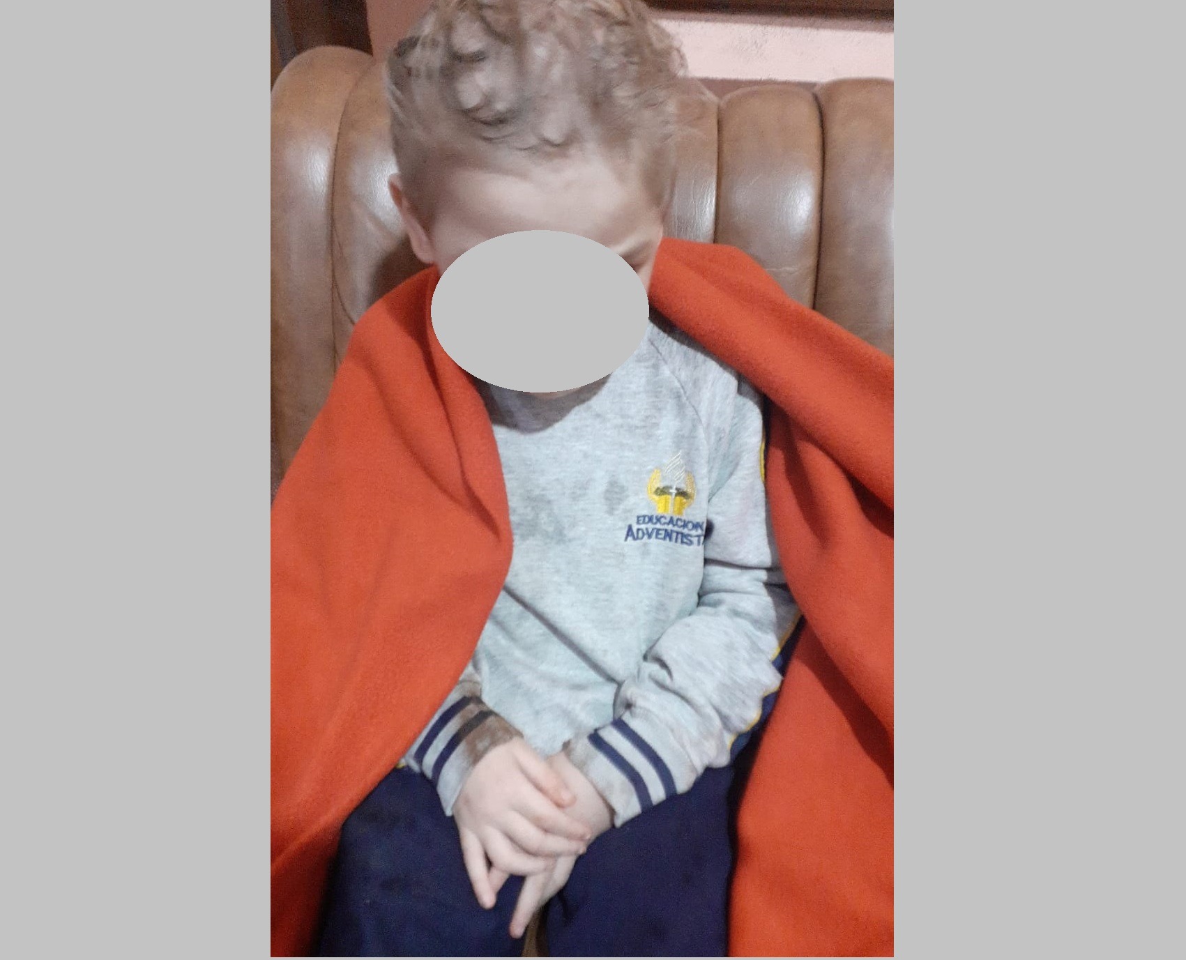“Estaba dormido en el auto de la abuela, se despertó desorientado, bajó y se perdió”