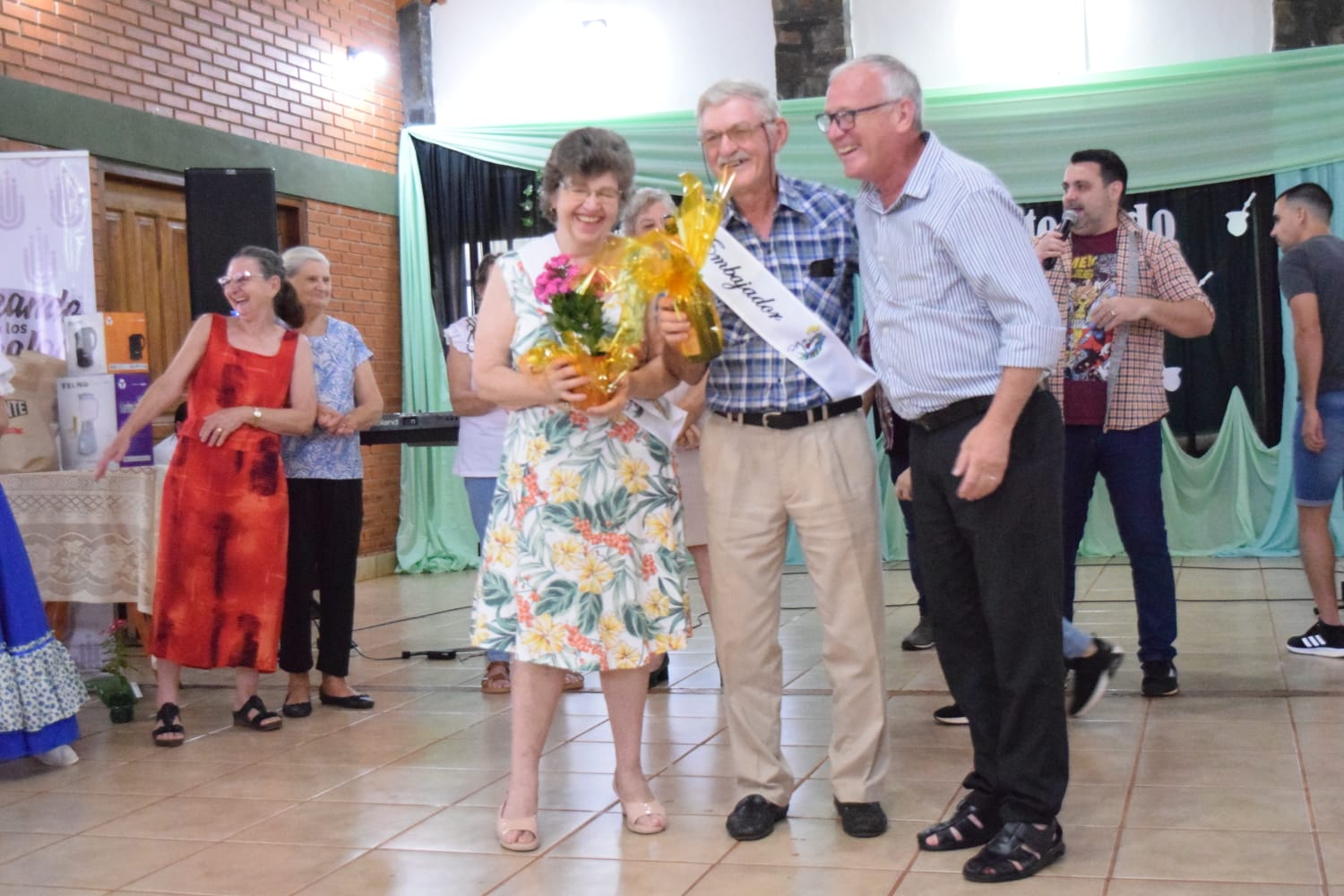 Hubo fiesta de abuelos en la Casa de la Cultura