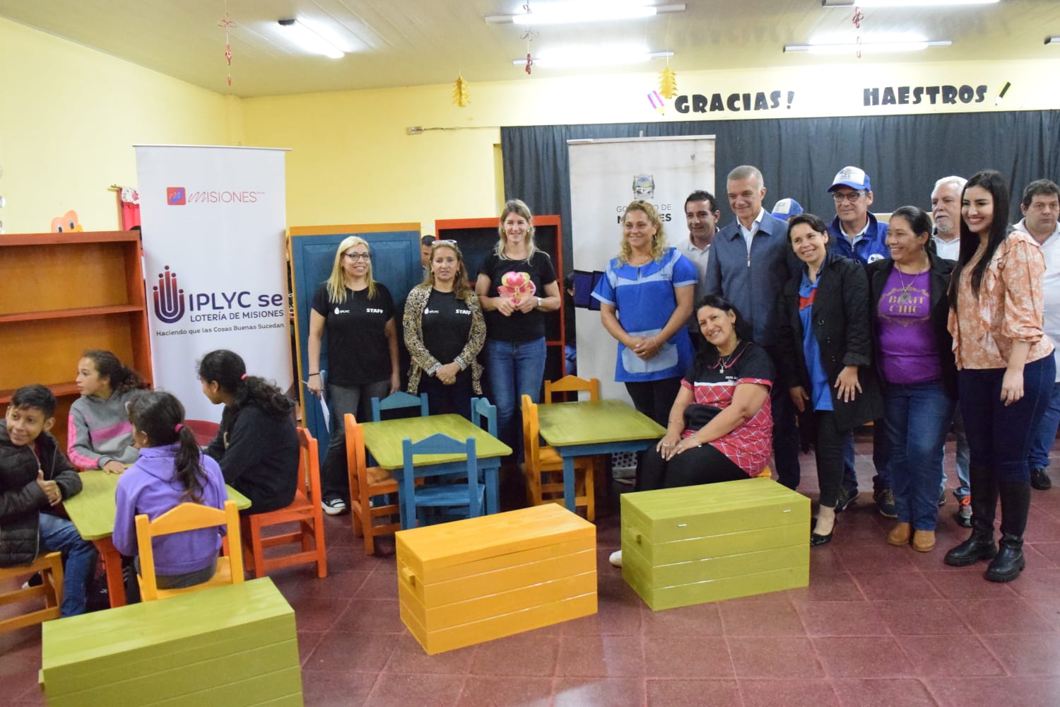 IPLyC Social entregó mobiliario para NENI de Almafuerte