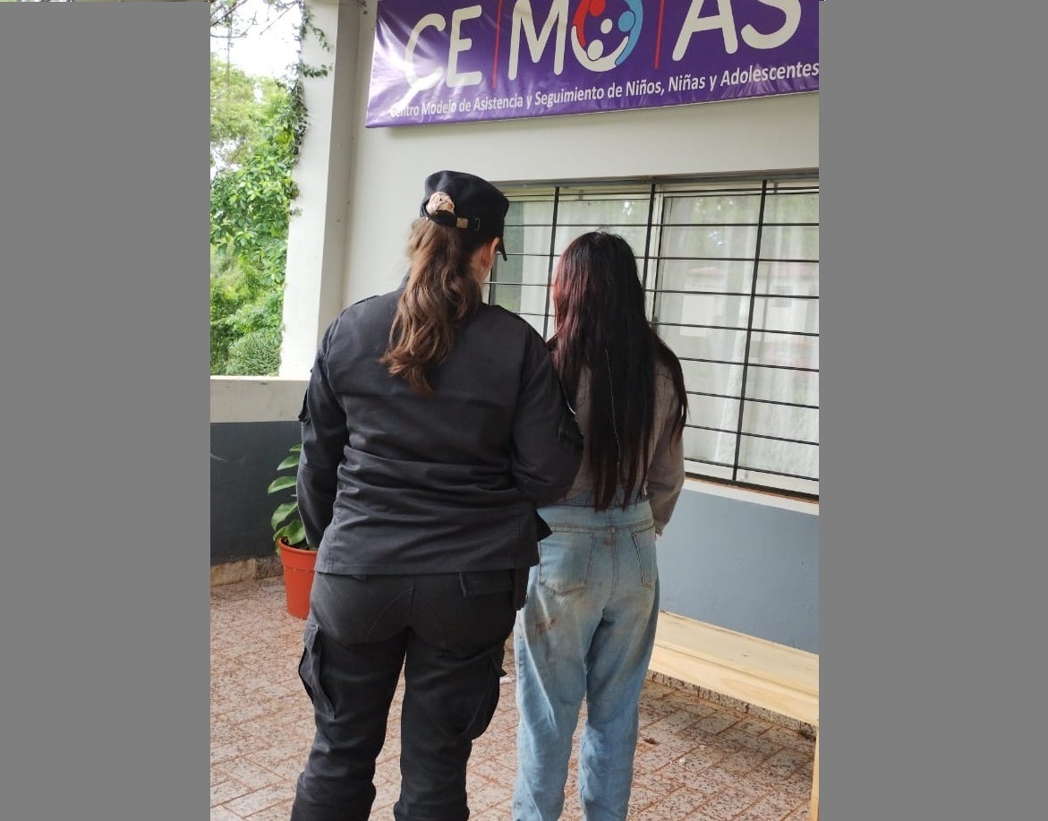 Oberá: una chica de 15 años fue demorada por arrebatarle la cartera a una mujer