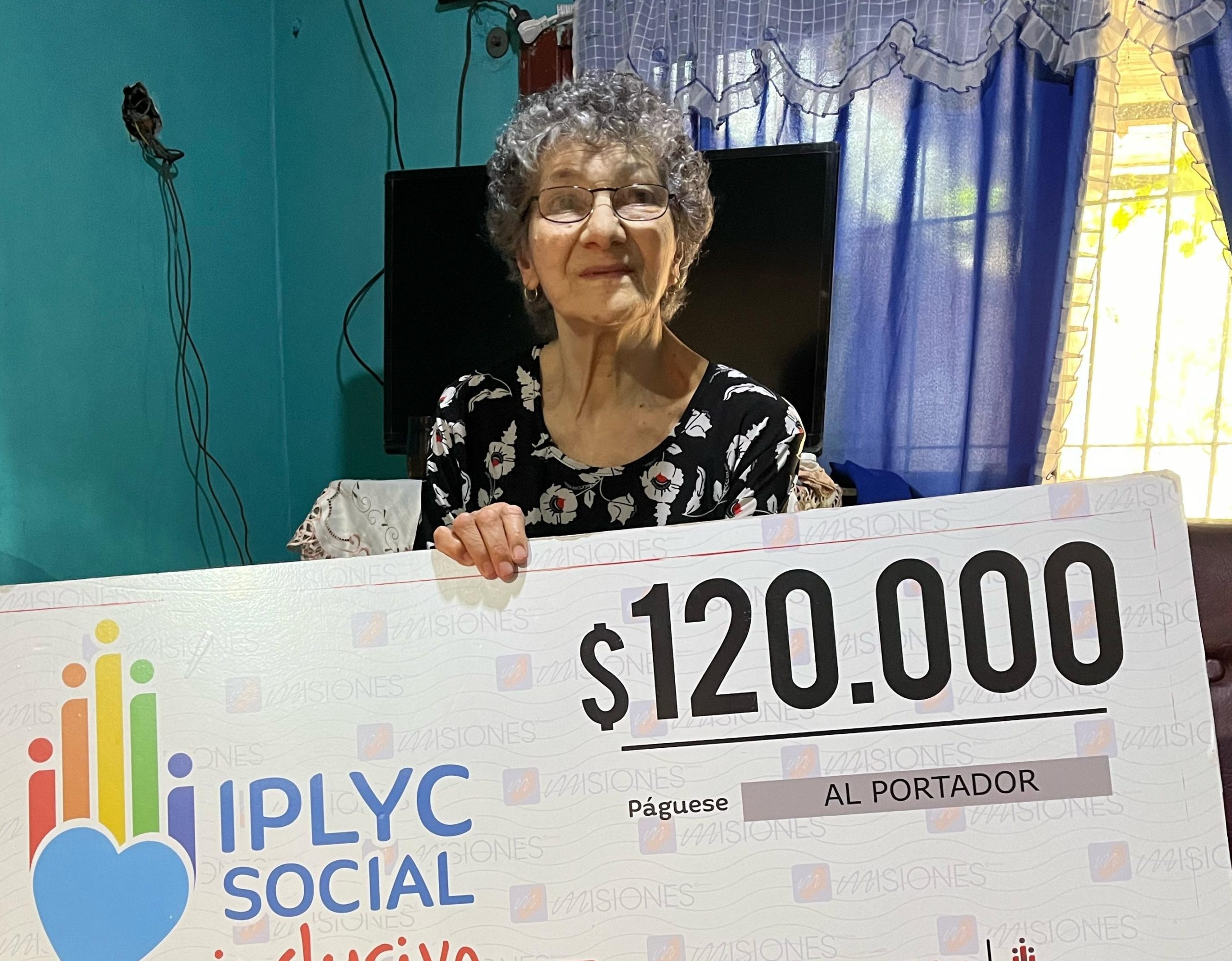 Con el premio de Inclusivo comprará una silla para su hija