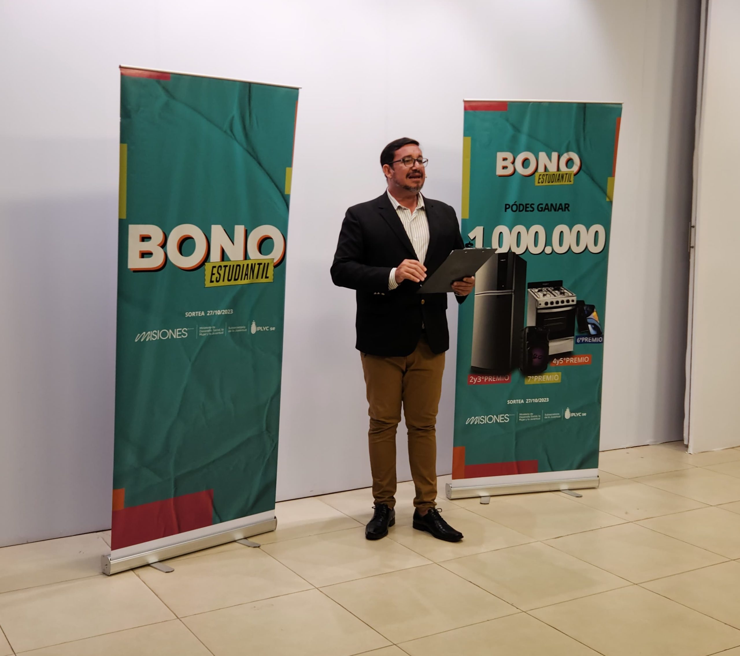 El primer premio del Bono Estudiantil se vendió en Aristóbulo del Valle