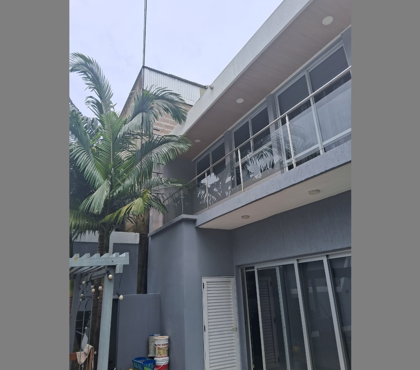 Comerciante denunció que irrumpieron en su casa y le robaron 15 millones de pesos en efectivo