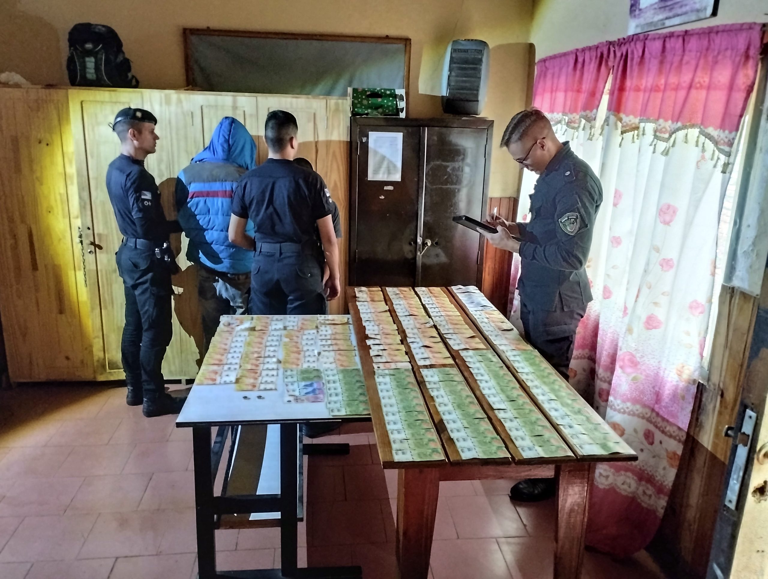 Robaron 400 mil pesos de las ofrendas de la Catedral San Antonio de Oberá y la Policía detuvo a dos sospechosos