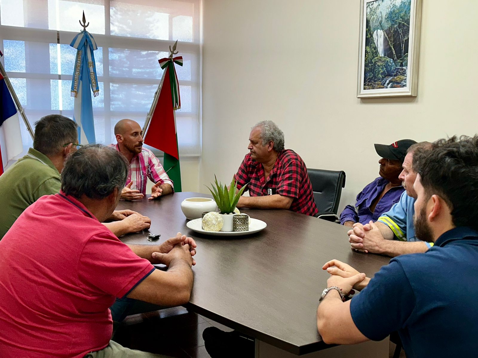 Municipales de Oberá recibirán un bono de 50 mil y un aumento del 15% al básico