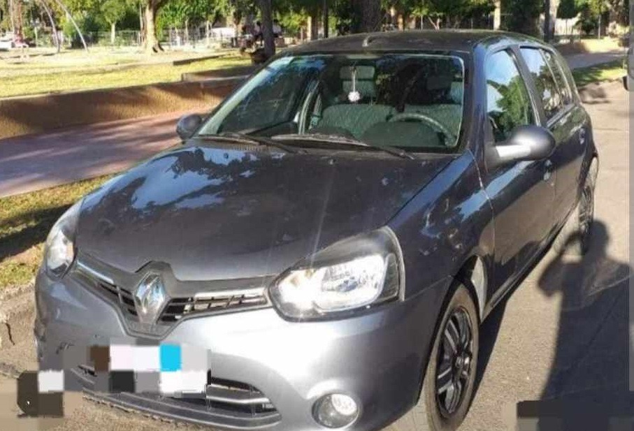 Delincuentes armados asaltaron a una pareja de jubilados, les robaron el auto y dinero en Alba Posse