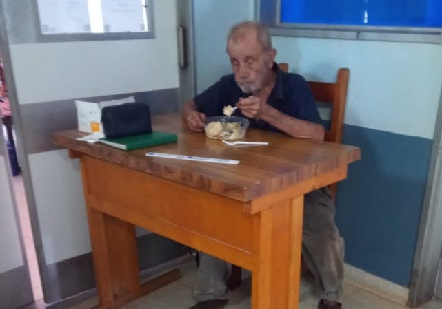 Un final feliz: don José Olsson fue ingresado a un asilo y ya no pasará hambre