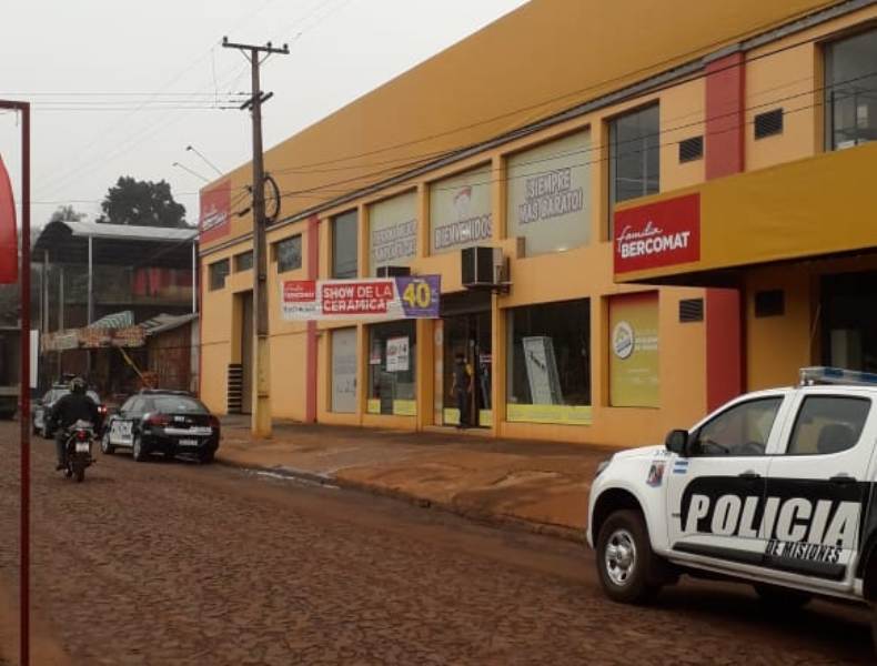 Robaron más de 6 millones pesos del corralón Bercomat de Oberá: los ladrones usaron un duplicado de la caja fuerte