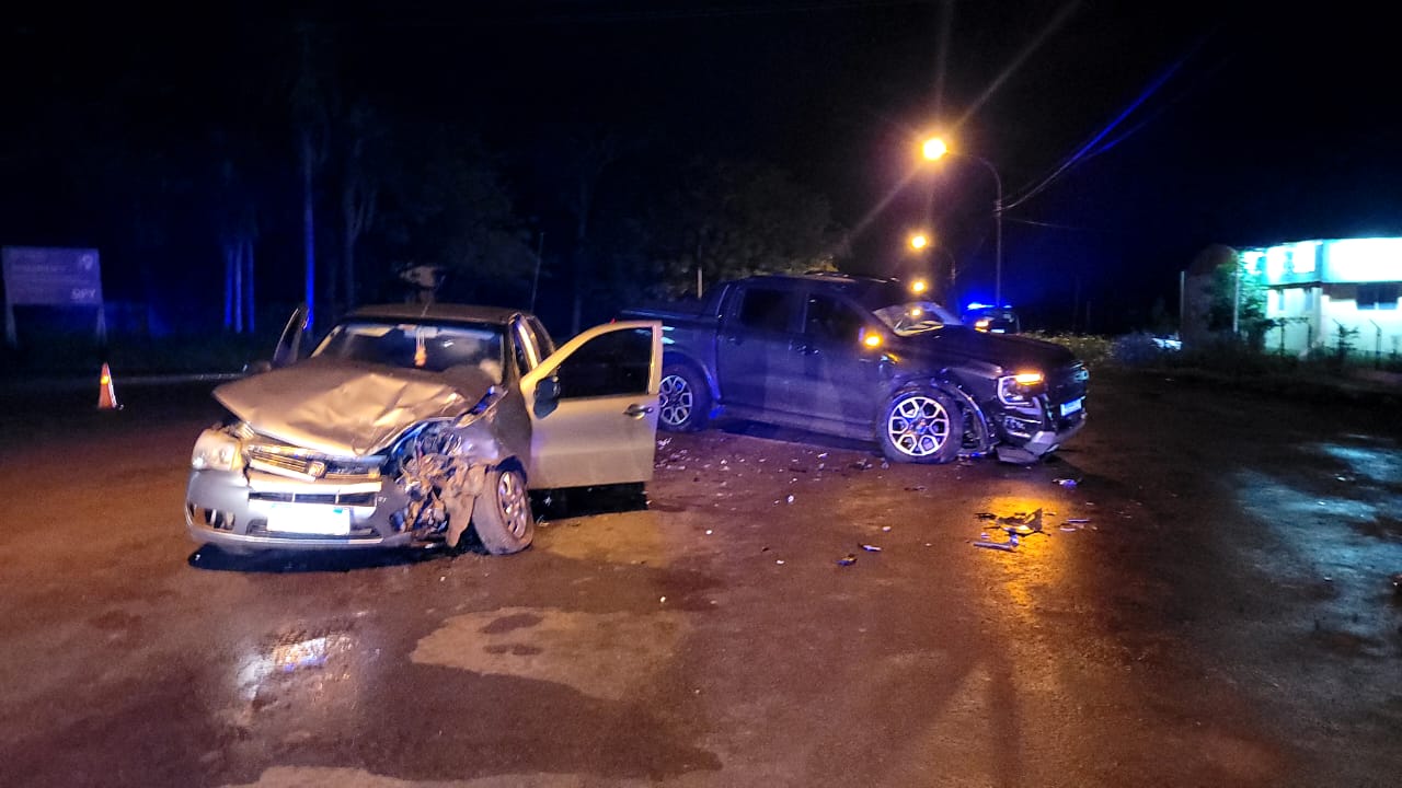 Violento choque con heridos frente al Cementerio Sueco de Oberá