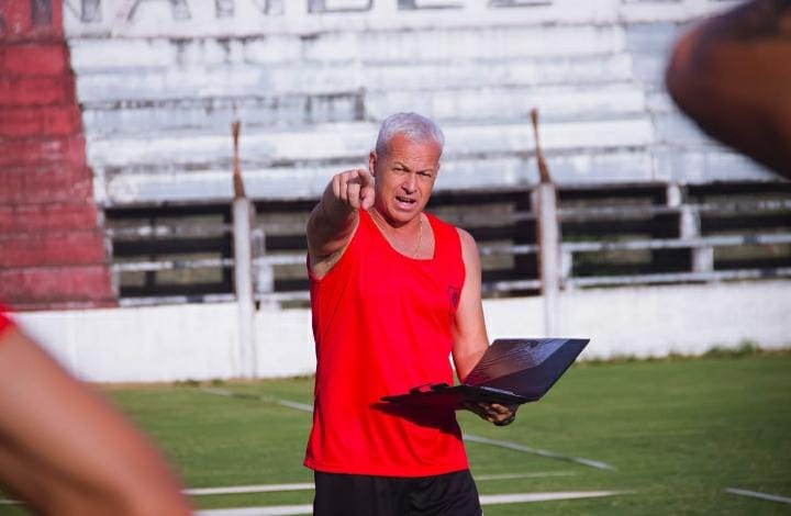 “Son muy impresentables”: dura crítica de Manuel Dutto a la dirigencia del fútbol provincial