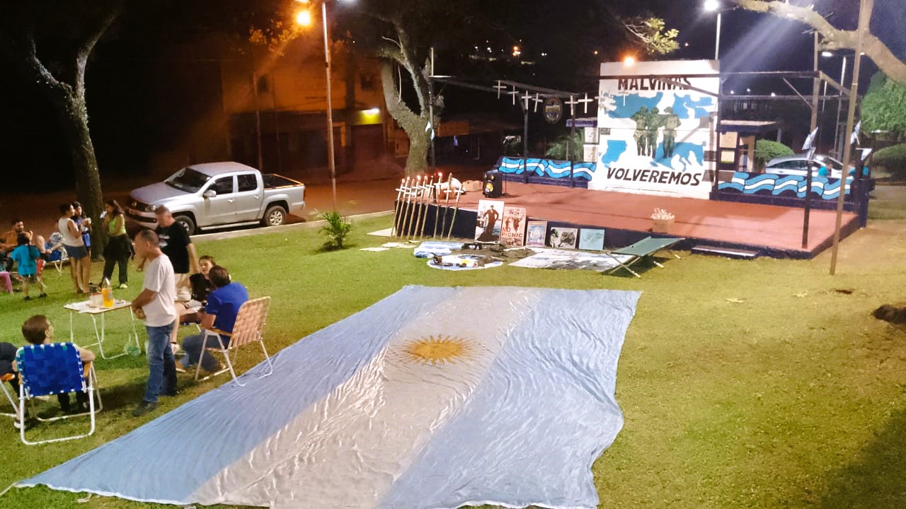 Conmovedora vigilia en Oberá en homenaje a los héroes de Malvinas