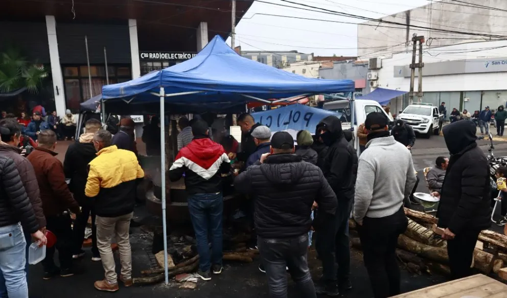 El Gobierno de Misiones entre el dilema de reprimir o apostar al desgaste del reclamo policial