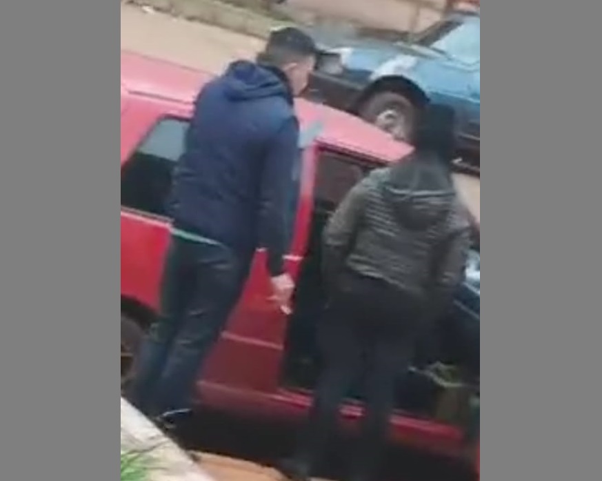 Policías obereños quisieron sustraer el móvil de la Seccional Tercera y amenazaron a la guardia