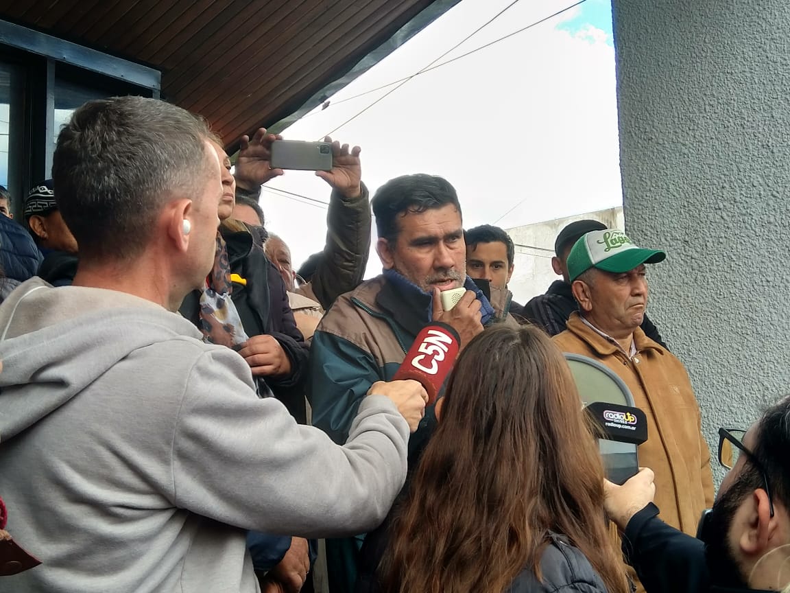 A pesar del desgaste, la protesta policial continúa con el acampe en Posadas