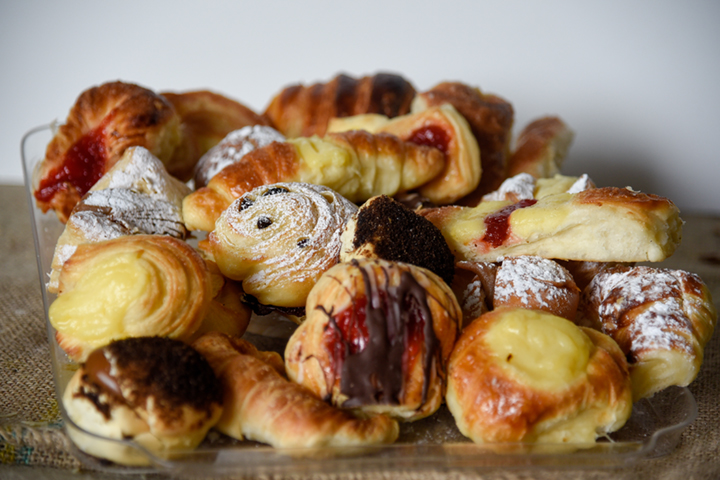 Falso cliente robó dos docenas de facturas de una panadería de Oberá