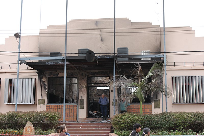 Se cumplen 15 años del incendio de la Municipalidad de Oberá: falla eléctrica y el milagro de la bandera que resistió a las llamas