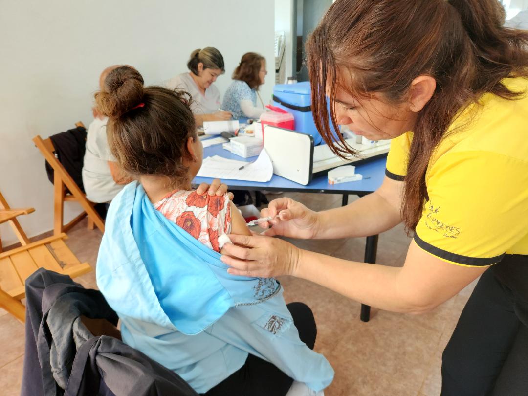 Centenares de vecinos accedieron a servicios integrales en Fachinal