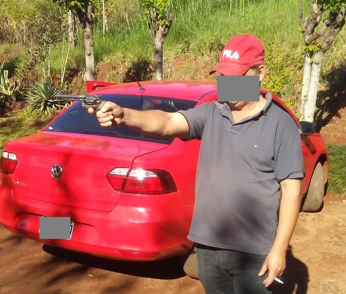 Alertaron sobre remisero de Aurora que pide plata para lograr la liberación de detenidos