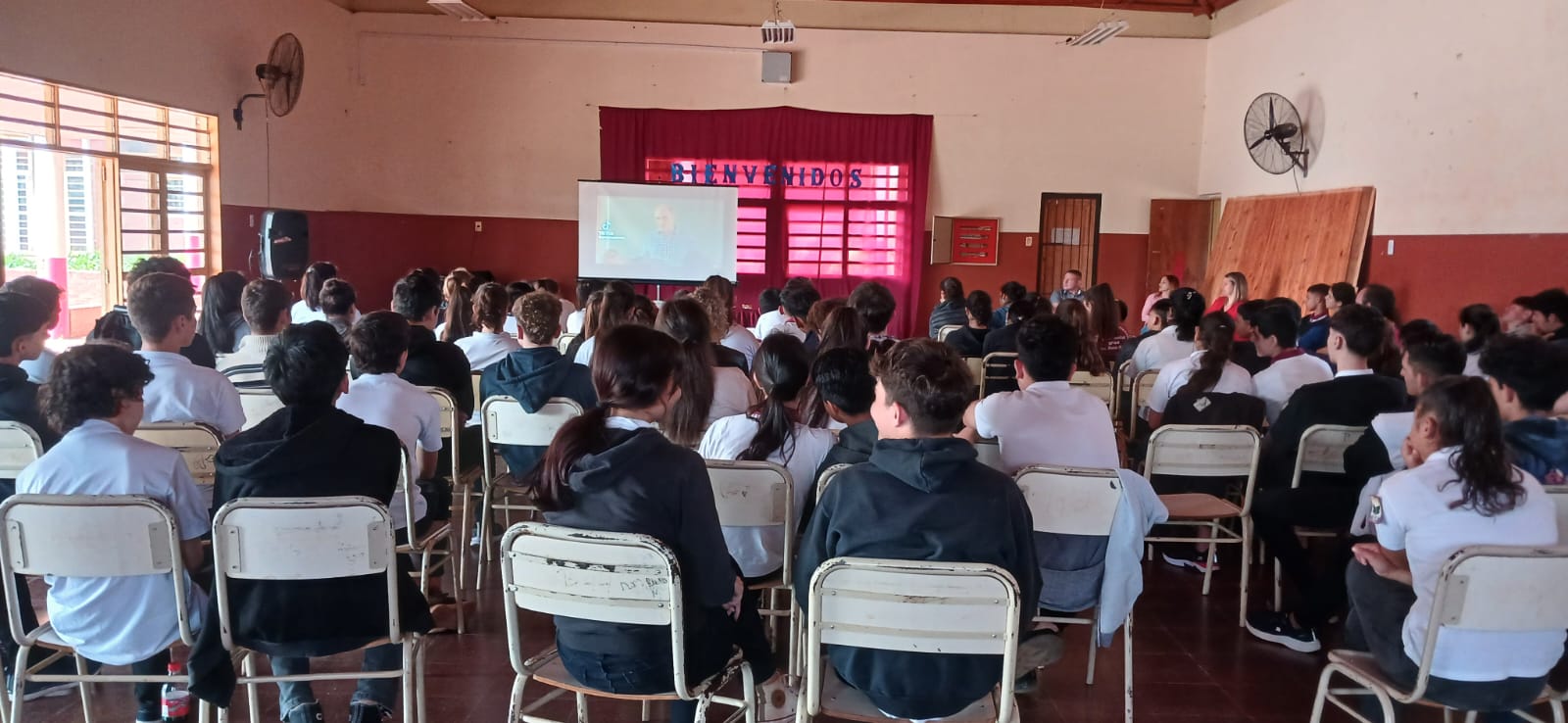 Charlas sobre prevención de adicciones para alumnos de Gobernador Roca