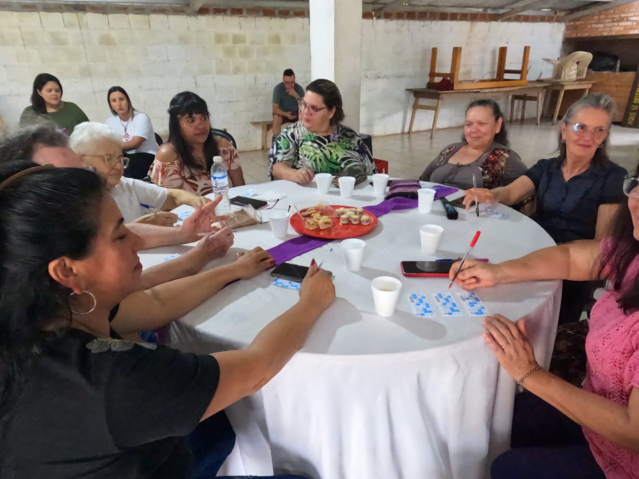 Abuelos disfrutaron de una tarde de Bingo en El Alcázar